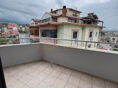 Tirane, shitet apartament 2+1 Kati 4, 97 m² 140.000 € 