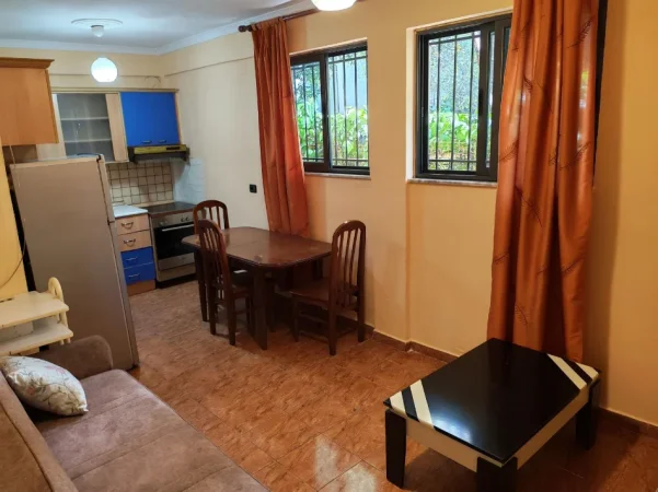 Tirane, jepet me qera apartament 1+1 Kati 1, 60 m² 350 € (ASTIR)