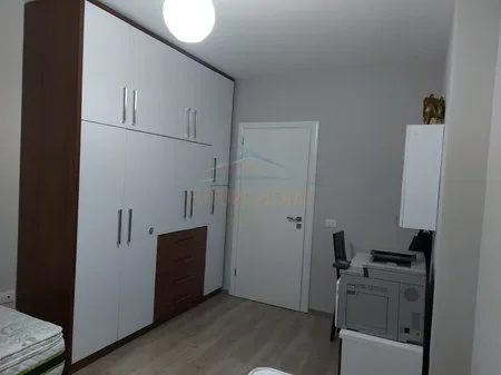 Tirane, shitet apartament 2+1 Kati 4, 108 m² 195.000 € 