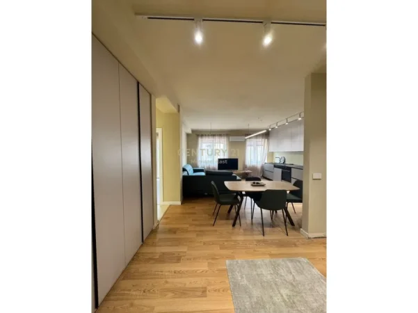 Tirane, jepet me qera apartament 2+1 Kati 1, 110 m² 1.000 € (rruga e durresit)