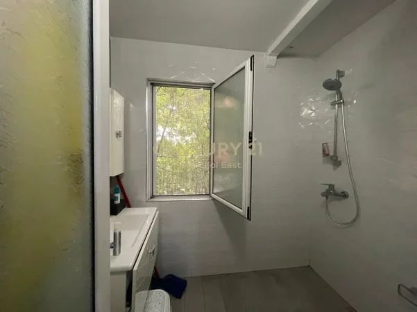 Tirane, jepet me qera apartament 1+1 Kati 2, 45 m² 650 € (myslym shyri)