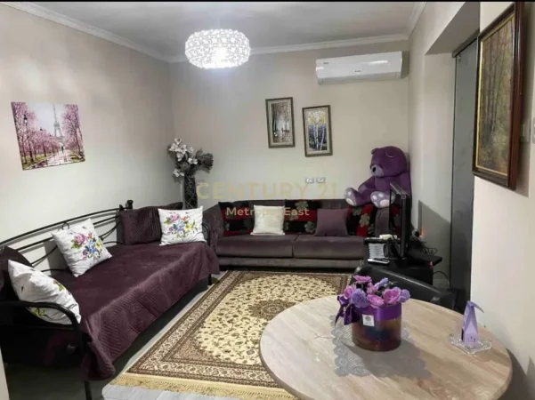 Tirane, jepet me qera apartament 1+1 Kati 2, 45 m² 650 € (myslym shyri)