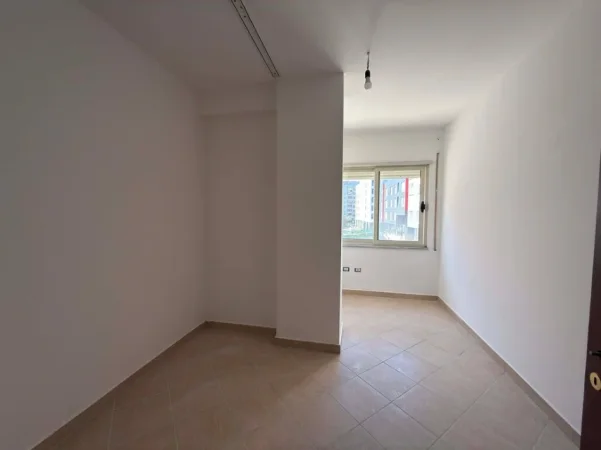 Tirane, shitet apartament Kati 1, 113 m² 238.000 € 