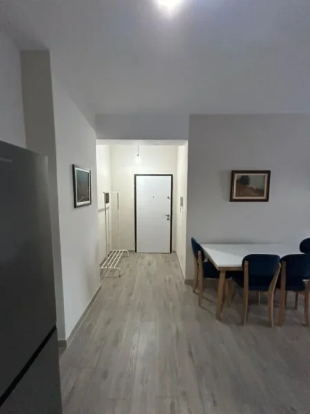 APARTAMENT  1+1 ME QIRA TE XHAMLLIKU 500 euro