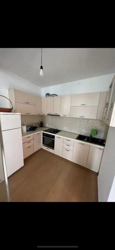 Tirane, shitet apartament 2+1 Kati 5, 104 m² 151.000 € (Misto Mame)
