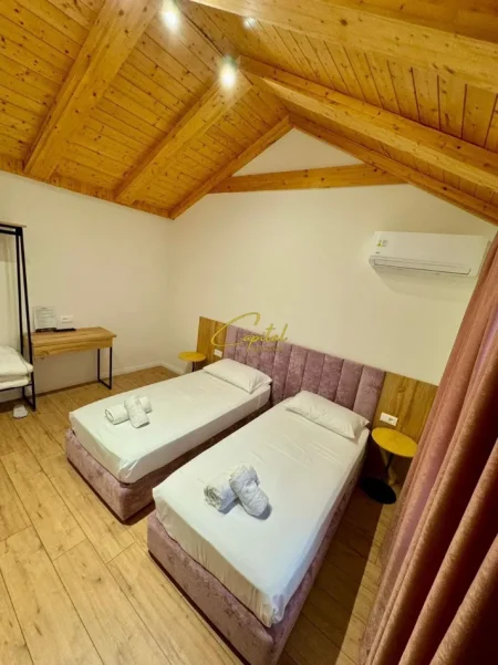 Tirane, jepet me qera hotel Kati 0, 300 m² 7.500 € (QENDER)