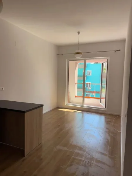 Tirane, jepet me qera apartament 1+1 Kati 5, 60 m² 350 € (Mangalemi ne Ali Dem)
