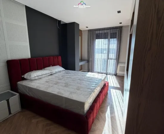 Tirane, shes apartament 2+1 Kati 3, 106 m² 201.000 € (Rruga Ali shefqeti)