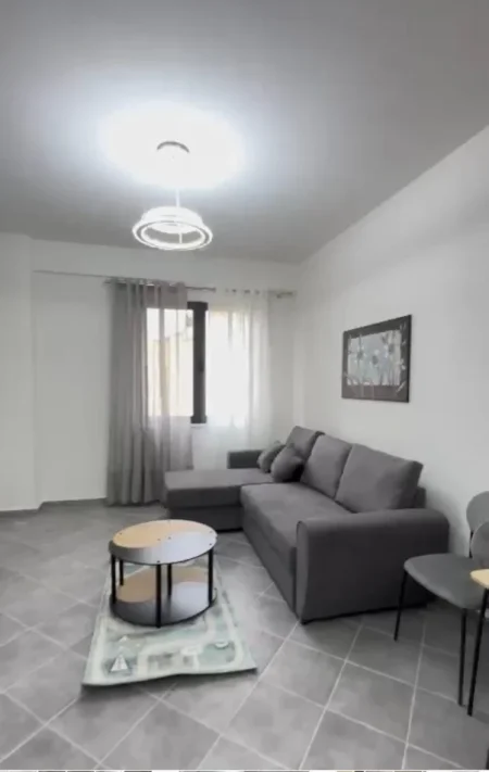 Tirane, jepet me qera apartament 2+1 Kati 1, 94 m² 800 € (Don Bosko 800 E Muaj I Diskutueshem)