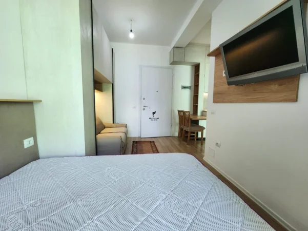 Tirane, jepet me qera garsonier 1+1 Kati 0, 40 m² 360 € (ALI DEMI)