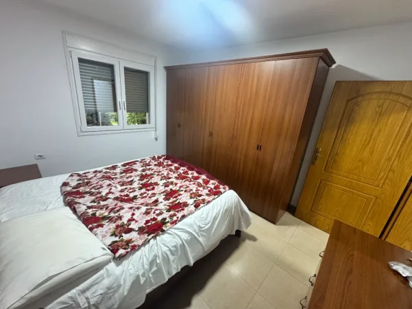 jepet me qera apartament 2+1+Bllk Kati 2, 80 m² 600 mije (Kryqezimi i Vasil Shanto)