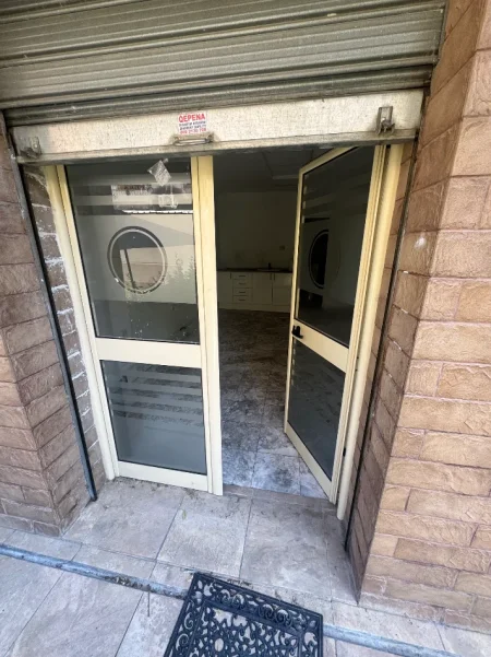 Tirane, shes zyre Kati 1, 37 m² 135.000 € (Rr. Myslym Shyri prane Gjykates se Rrethit)