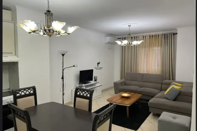 Tirane, jepet me qera apartament 2+1 Kati 4, 86 m² 650 € (KOMUNA E PARISIT)