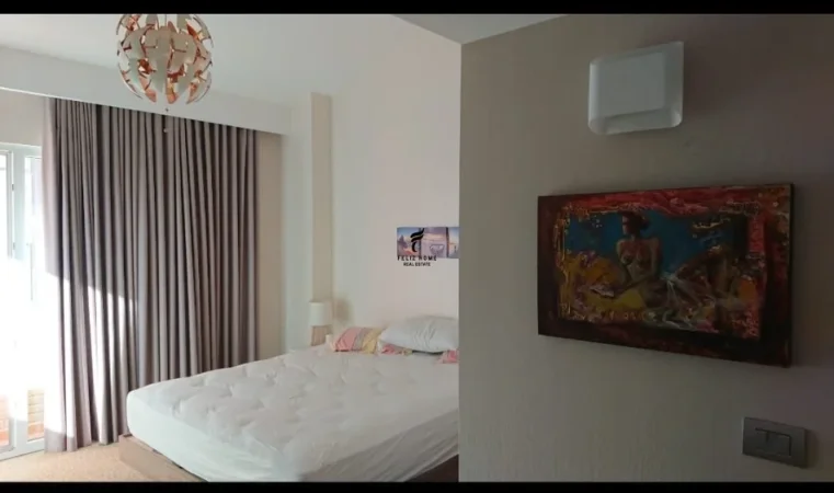 Tirane, jepet me qera apartament 4+1 Kati 5, 180 m² 1.800 € (LIQENI I THATE)