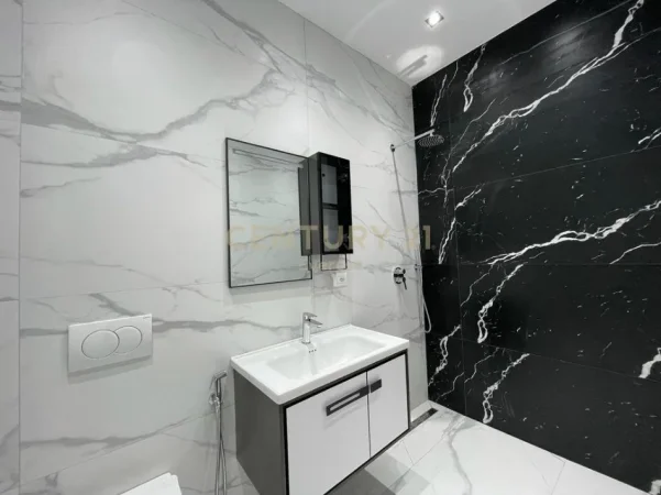 Tirane, jepet me qera apartament 2+1 Kati 12, 90 m² 700 € (Komuna E Parisit)