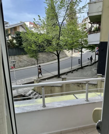 Tirane, jepet me qera apartament 2+1 Kati 2, 90 m² 600 € (Astir)