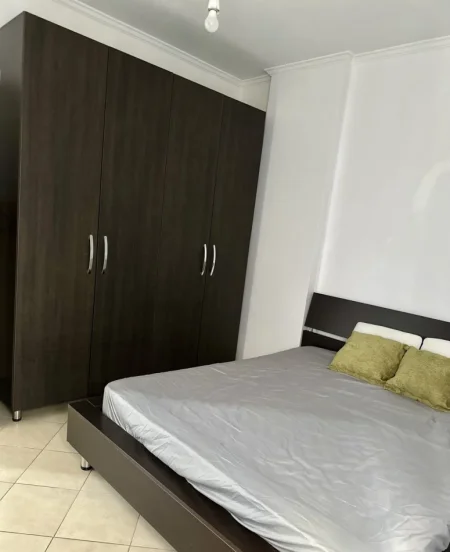 Tirane, jepet me qera apartament 2+1 Kati 2, 90 m² 600 € (Astir)