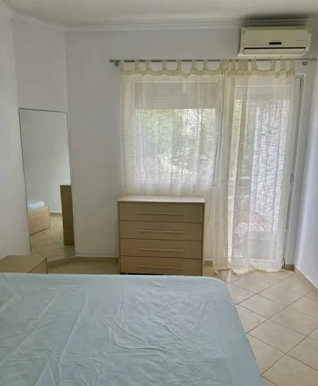 Tirane, jepet me qera apartament 2+1 Kati 2, 90 m² 600 € (Astir)