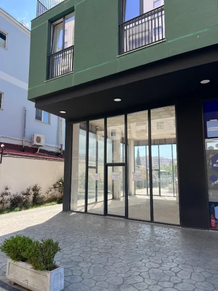 Tirane, shes ambjent biznesi Kati 0, 75 m² (Rrethi i Yzberishtit)