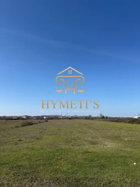 Tirane, shitet truall , 6.700 m² 268.000 € (Mbikalimi i Fllakës, Autostrada Tiranë–Durrës)