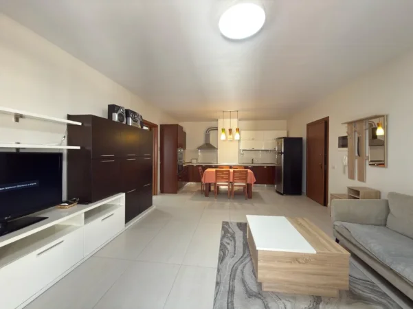 Tirane, jepet me qera apartament 2+1+Ballkon Kati 6, 114 m² 800 € (Rruga Tefta Tashko Koco)