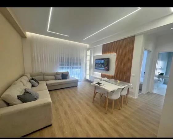 Tirane, jepet me qera apartament 1+1 Kati 3, 70 m² 500 € (Rruga Ali Demi)
