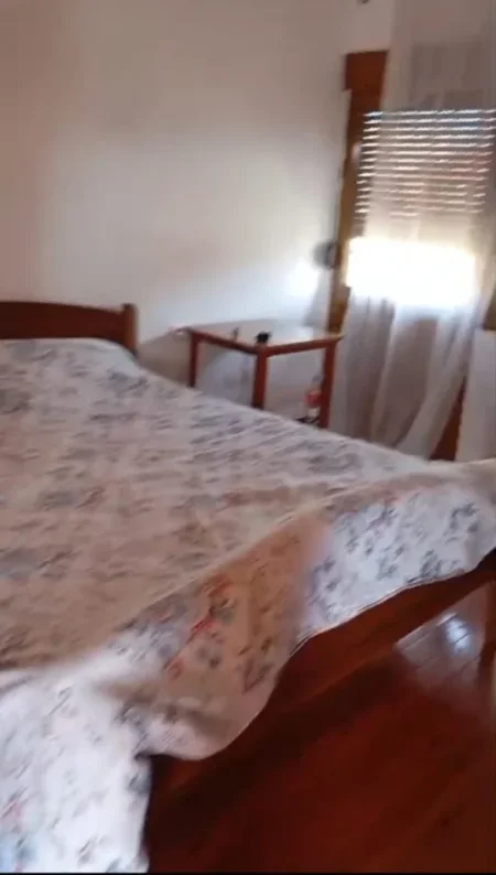 Tirane, jepet me qera apartament 2+1 Kati 4, 100 m² 450 € (Oxhaku)