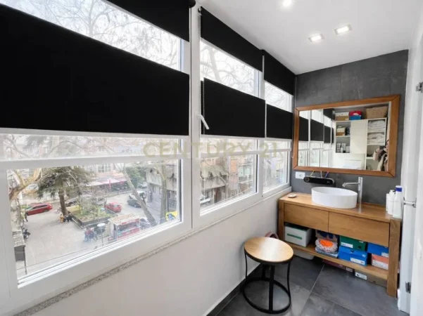 Tirane, shitet apartament 1+1+Ballkon Kati 4, 50 m² 150.000 € 