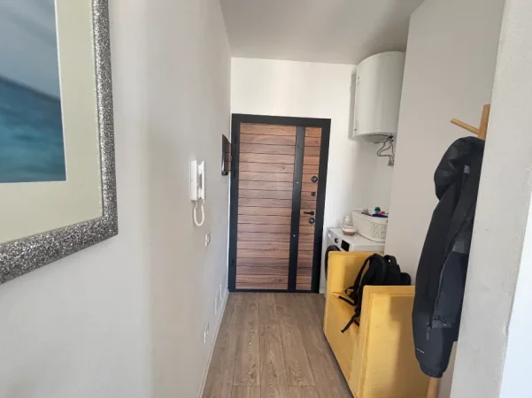 Tirane, shitet apartament 2+1+Ballkon Kati 7, 87 m² 140.000 €