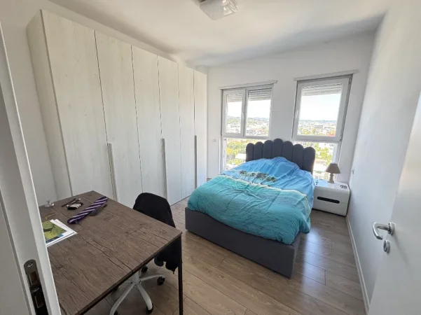 Tirane, shitet apartament 2+1+Ballkon Kati 7, 87 m² 140.000 €