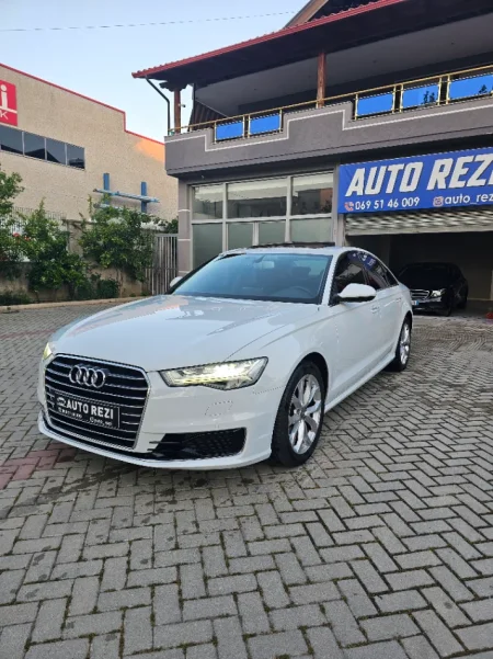 Fier, shes makine Audi Nafte, e bardhë automatik