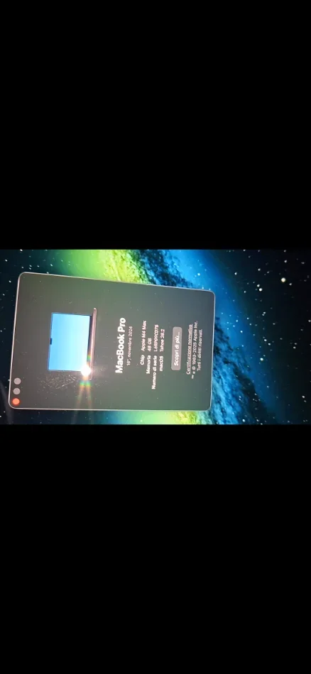 Tirane, shes Laptop Macbook pro 16 m4 max 48gb