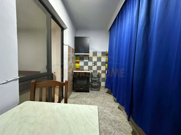 Tirane, shitet apartament 2+1+Ballkon Kati 7, 98 m² 145.000 € (Unaza e Re)