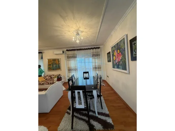 Tirane, shitet apartament Dublex Kati 7, 137 m² 190.000 € (Yzberisht)