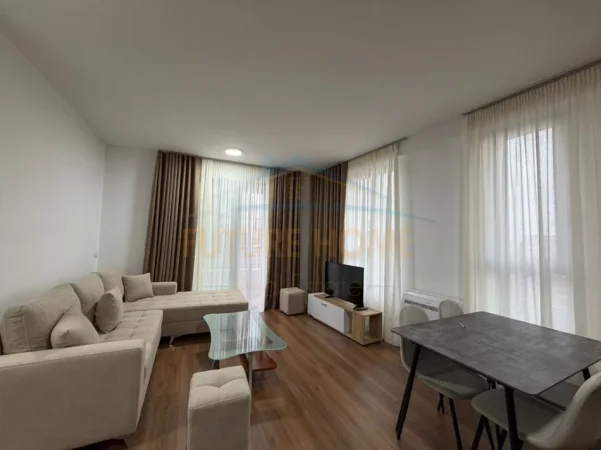 Tirane, jepet me qera apartament 2+1+Ballkon Kati 6, 112 m² 900 € (Rruga Jordan Misja)