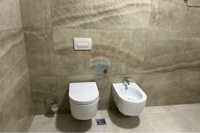 Tirane, jepet me qera apartament , 79 m² 630 € 