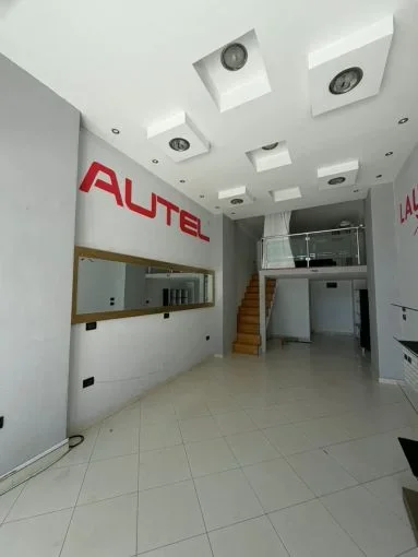 Tirane, jepet me qera ambjent biznesi Kati 0, 50 m² 500 € (Kashar)