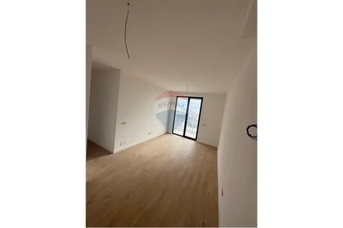 Tirane, jepet me qera , 104 m² 1.000 € 