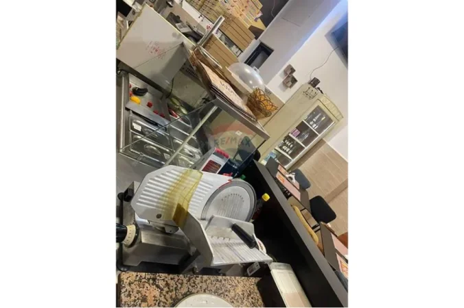 Tirane, jepet me qera , 50 m² 750 € 