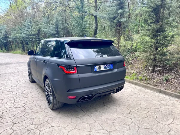 Tirane, shitet SUV Range Rover Sport Benzin, blu e errët automatik Klima 205.000 km 1 €
