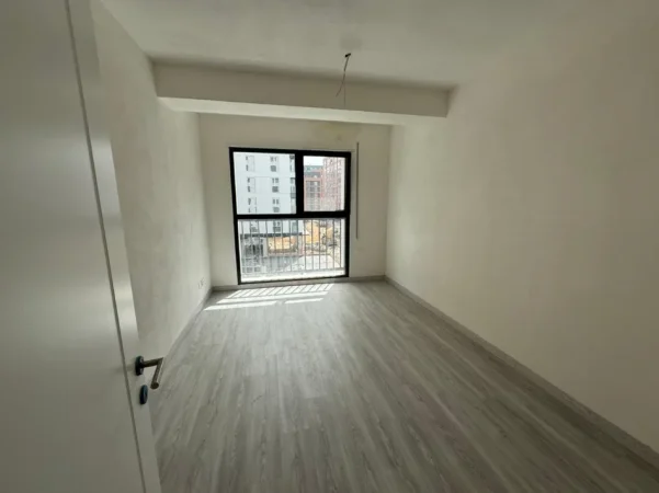Tirane, jepet me qera apartament 2+1 Kati 2, 550 € (jordan misja)