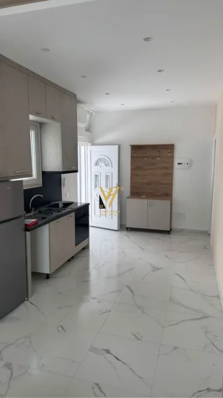 Tirane, jepet me qera apartament 1+1+Ballkon Kati 0, 50 m² 520 € (5 MAJI)