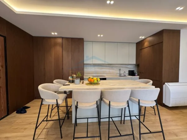 Tirane, shitet apartament 2+1+Ballkon Kati 6, 87 m² 240.000 € (Jordan Misja)