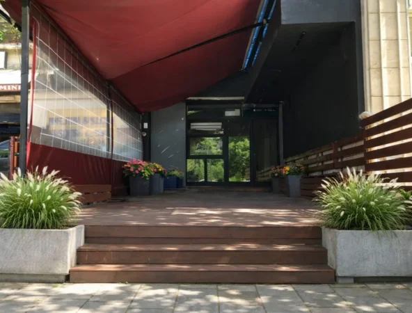 DYQAN ME QIRA  📍BRRYLI  BUZE RRUGES 1000 EURO