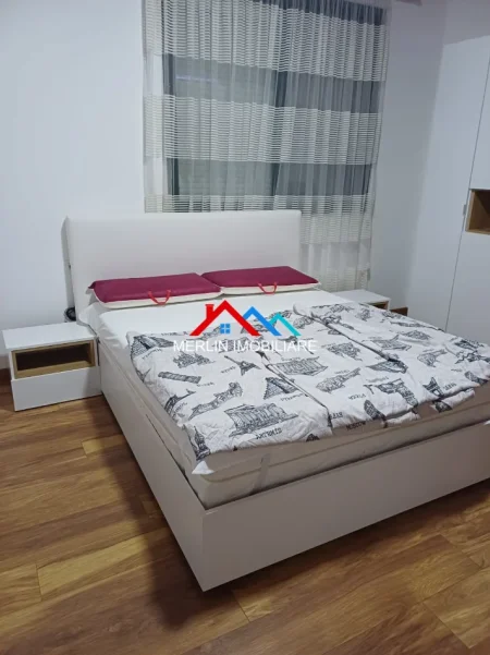 Tirane, jepet me qera apartament 1+1+Ballkon Kati 9, 62 m² 525 € (RRUGA E KAVAJES)