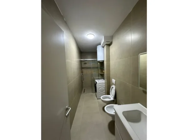 Tirane, jap me qera apartament 1+1+Ballkon Kati 5, 64 m² 600 € 