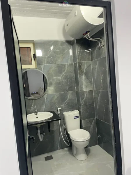 Tirane, jepet me qera Vile 1+1+Ballkon Kati 1, 57 m² 420 € (prane Syri Tv)
