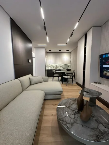 Tirane, jepet me qera apartament 1+1 Kati 13, 78 m² 1.000 € 