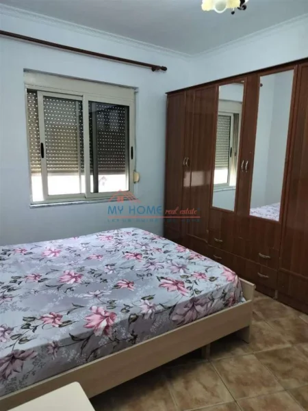 Tirane, shitet apartament 1+1+Ballkon Kati 3, 53 m² 75.000 € (Rruga Muhamed Deliu)