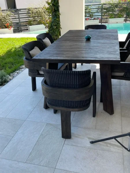 Tirane, jepet me qera Vile 3+1+Ballkon , 298 m² 8.001 € (Liqeni i Farkës)